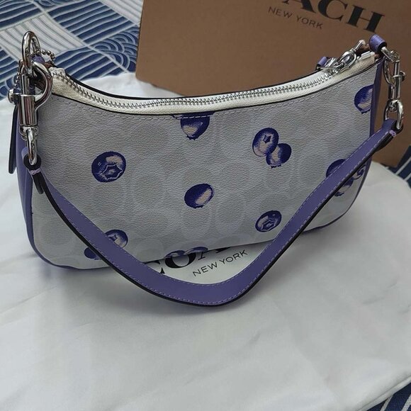 SNOWSUIT / 3M / LIKE NEW - Picture 10 of 12